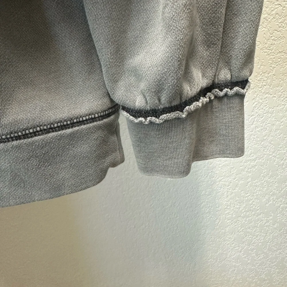 Free People Movement Metti Crew Sweatshirt in Grey Distressed
Pullover size L - Picture 5 of 8